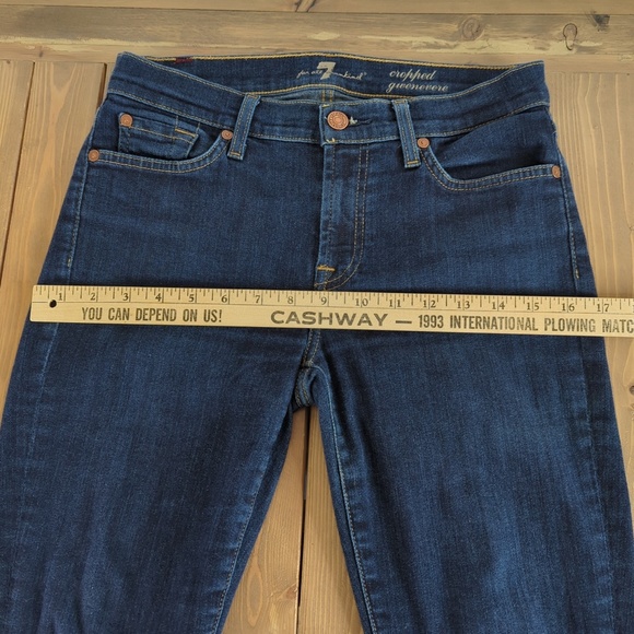 7 for all Mankind Cropped Gwenevere Jeans - Picture 10 of 14